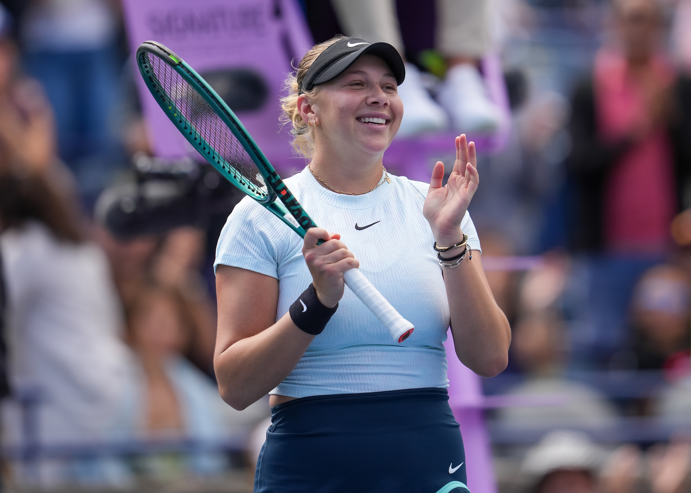 Anisimova Navarro to Reach First WTA… National Bank Open